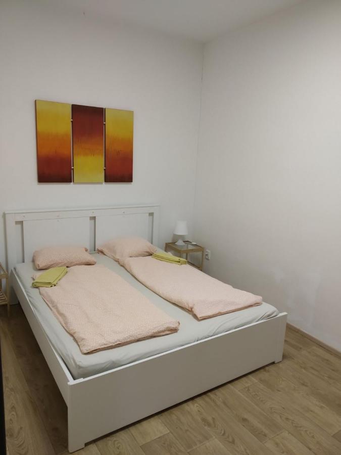 Apartmans In The Center With Privat Parking Apartamento Brno Exterior foto