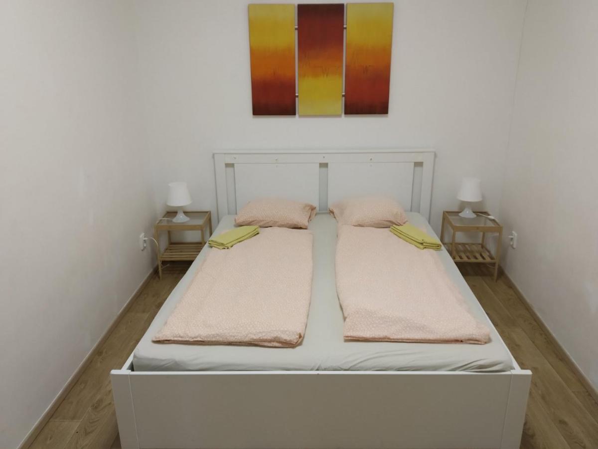 Apartmans In The Center With Privat Parking Apartamento Brno Exterior foto
