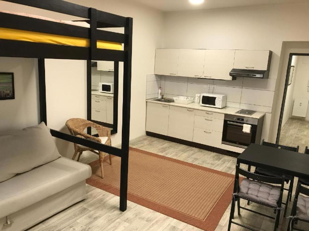 Apartmans In The Center With Privat Parking Apartamento Brno Exterior foto
